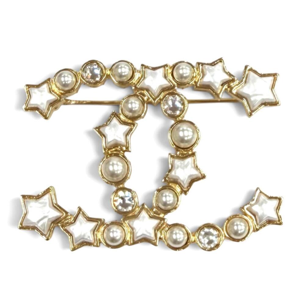 CHANEL White Pearl Logo Brooch